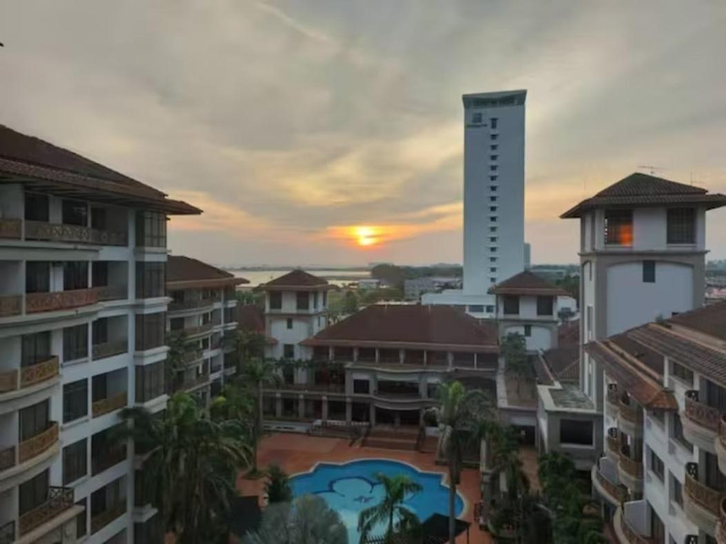 Gracious ~ Walking Distance To See, Shop And Eat Malacca Exterior foto