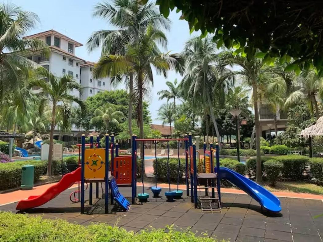 Gracious ~ Walking Distance To See, Shop And Eat Malacca Exterior foto
